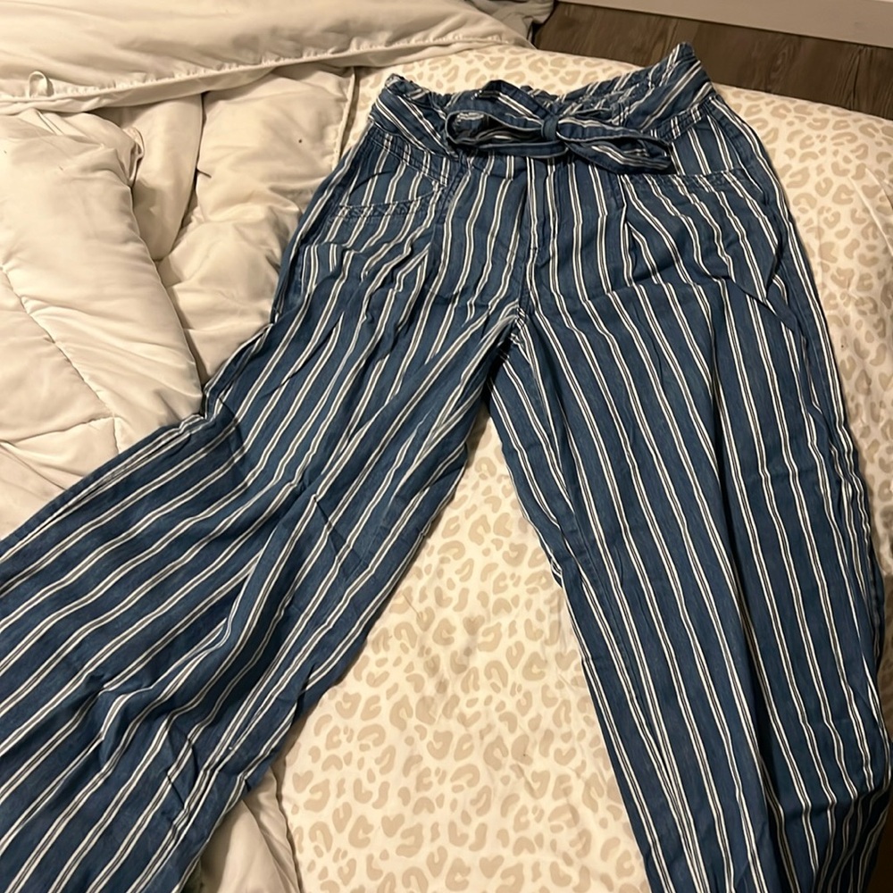 loose american eagle dress pants🪩